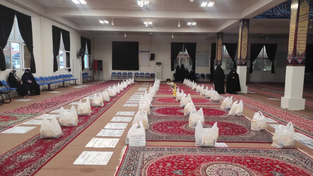 توزیع بسته های معیشتی در روز مبعث حضرت رسول اکرم (ص) در آستانه اشرفیه