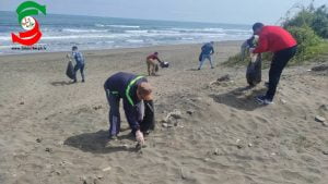 سواحل دستک بندر کیاشهر از زباله پاکسازی شد