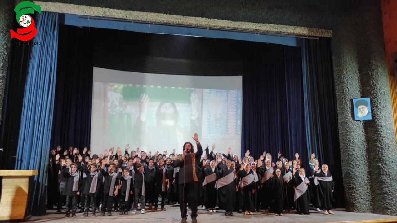 ازعوامل و گروه سرود به رنگ آسمان « آقای خوبی ها » تجلیل شد+ عکس