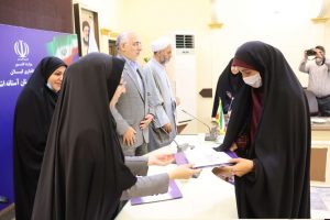 از اعضای فعال انجمن کتاب وکتابخوانی شهرستان آستانه‌اشرفیه تجلیل شد