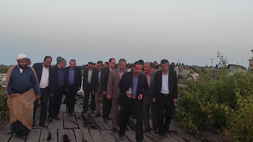 بازدید معاون محیط زیست دریایی و تالاب ها سازمان محیط زیست از بندر کیاشهر