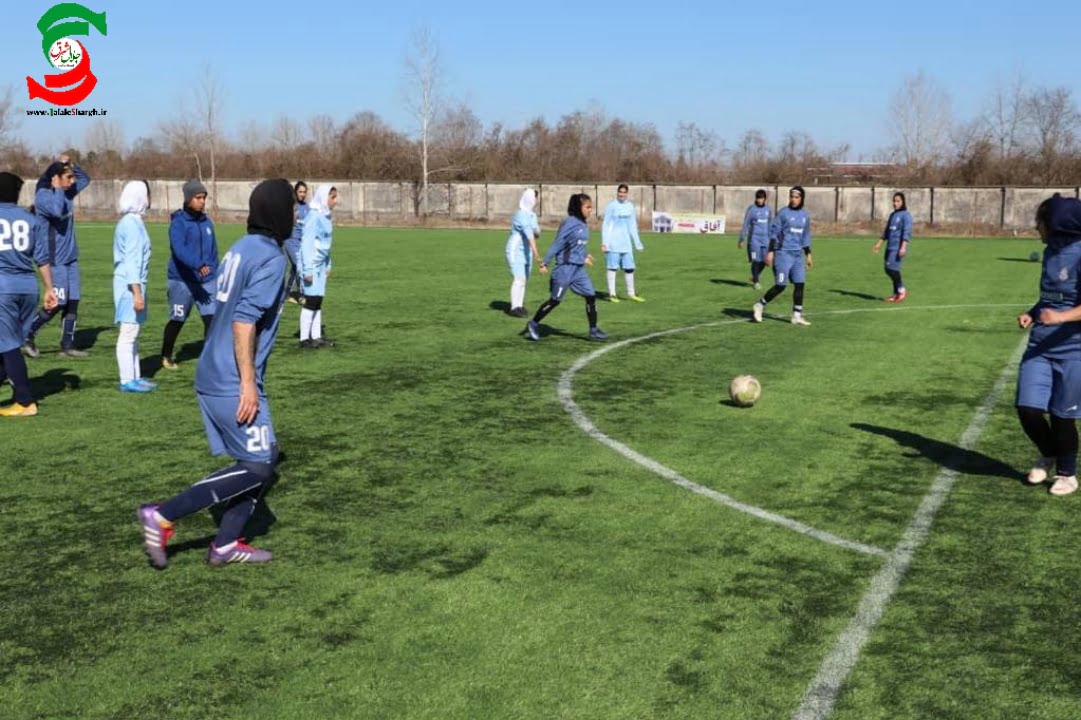 ورزشگاه شهید اسماعیلیان بندر کیاشهر میزبان مسابقات فوتبال بانوان لیگ دو کشور