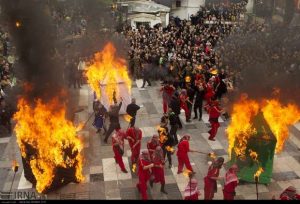 برنامه سنتی آتش زدن خیام در روز عاشورا  ، با نظم و هماهنگی  بهتر برگزار می شود