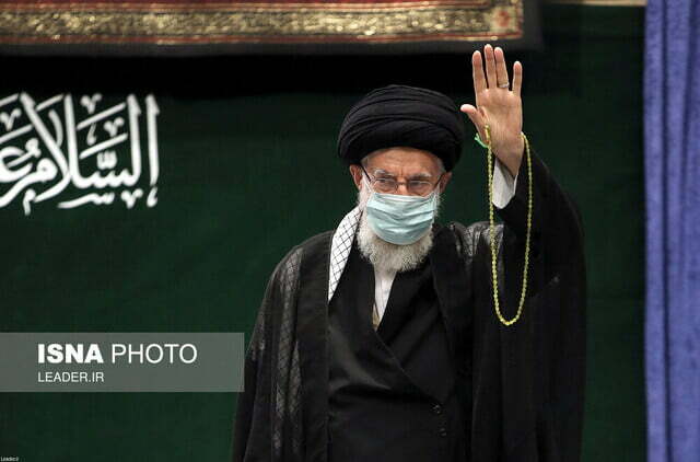 رهبری؛ ایستاده بدون عصا در مقابل شایعات