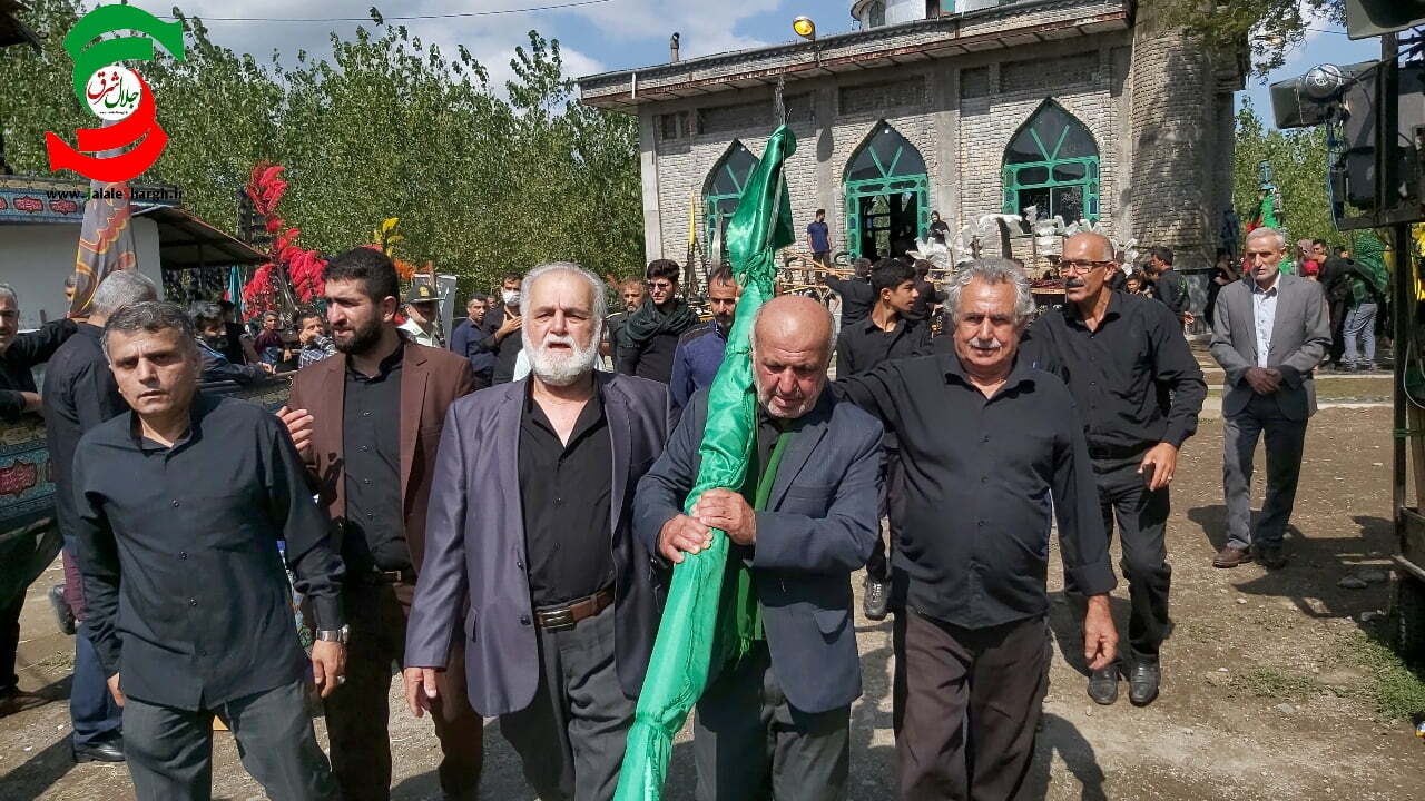 آئین سنتی مذهبی علم واچینی در روستای ماشک تهرانچی برگزارشد