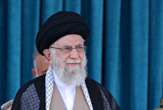 تصویری متفاوت از رهبر انقلاب برای پایان یک شایعه