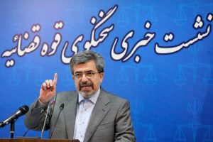 نشست خبری  سخنگوی قوه قضاییه درباره اتهام دو خبرنگار بازداشتی و برخورد با سلحشوری و صادقی | آمار دانش آموزان بازداشتی | ۴۲ نفر در حادثه اوین تحت تعقیبند