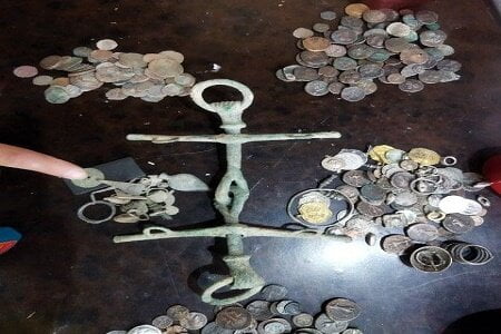 کشف اشیای عتیقه‌ اشکانی در سیاهکل