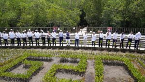 جنگ روسیه و اوکراین اقتصاد جهانی را تضعیف  و مختل می‌کند