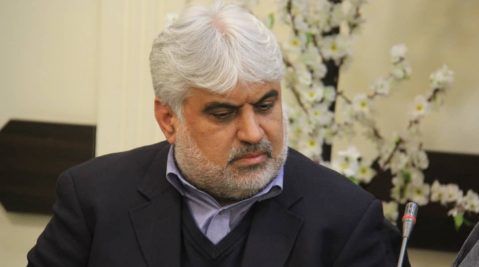 نظام سلطه که مدعی کدخدا بودن جهان را دارد نمی تواند رود رو با مردم قرار گیرد