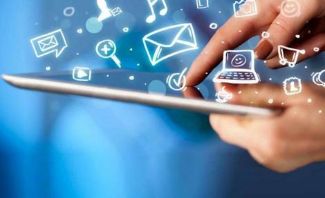 هر کسی از پس هر چیزی برنمیآید، لگدی به اینترنت میزند