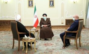 رحمت و عطوفت اسلامی در کنار اجرای قانون در دستور کار مسئولان نظام باشد