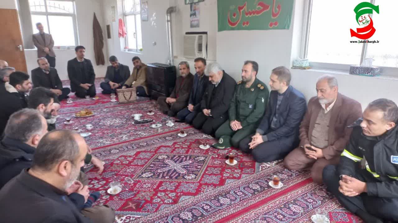 دیدار معاون سیاسی و امنیتی استانداری گیلان با خانواده شهید مجید یوسفی