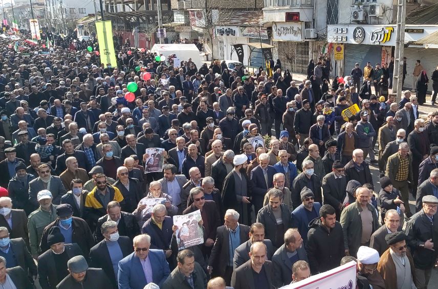 ما گر زسربریده می‌ترسیدیم/ در محفل عاشقان نمی‌رقصیدیم