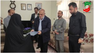 فرمانده سپاه قدس گیلان با خانواده شهدای مدافع امنیت آستانه اشرفیه دیدار کرد