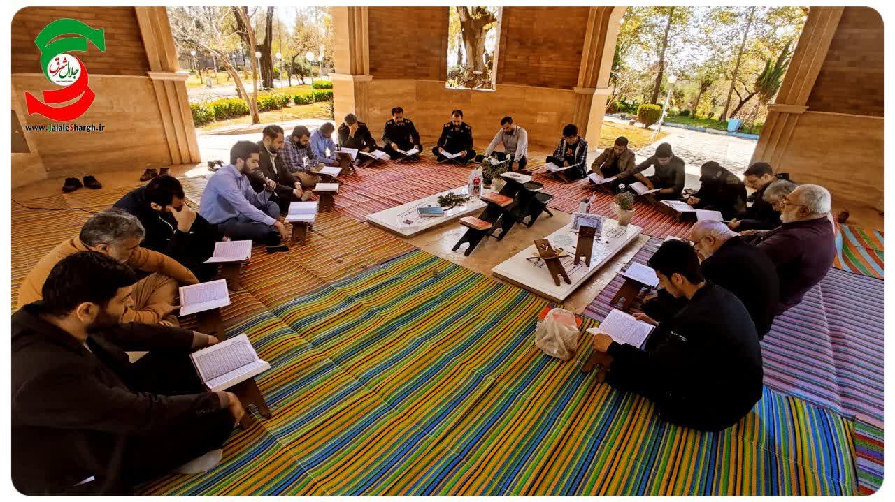 محفل انس با قرآن در جوار حرم مطهر شهدای گمنام شهرستان آستانه اشرفیه برگزارشد