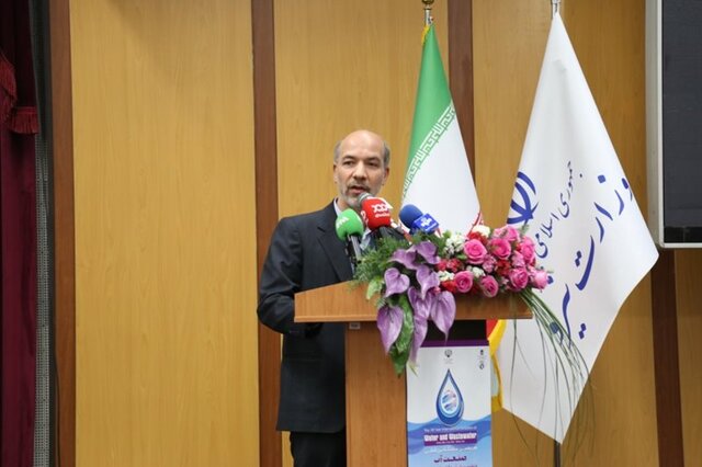 ساعت کار ادارات از نیمه خرداد ۶ صبح تا ۱ بعد از ظهر اعلام شد