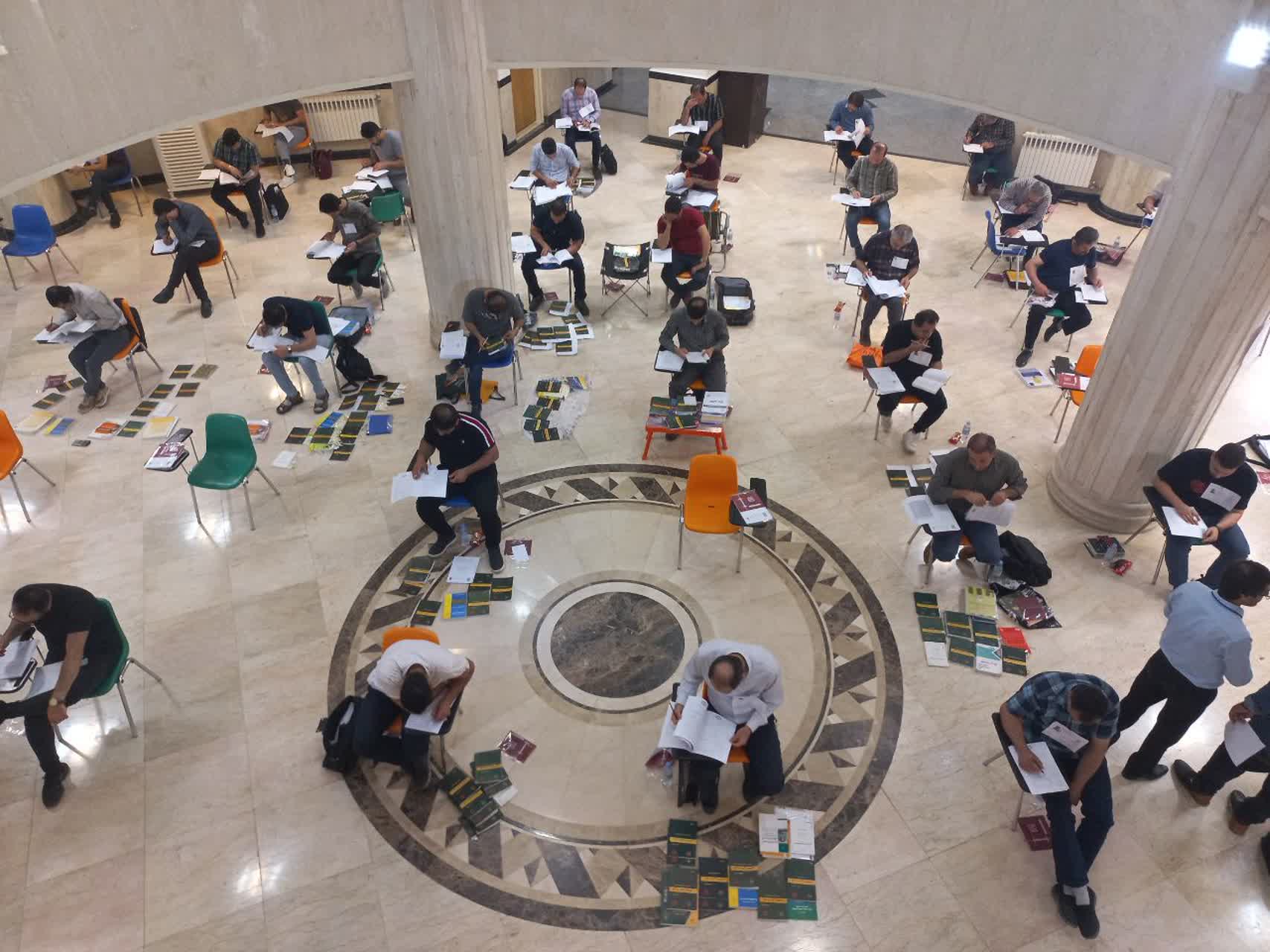 آزمون ورود به حرفه مهندسان با حضوربالغ بر ۷۷۰۰نفر در گیلان برگزارشد