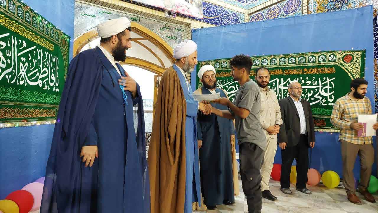 استقبال ازکاروان «زیر سایه خورشید» و تجلیل از جوانان ورزشی در کیاشهر