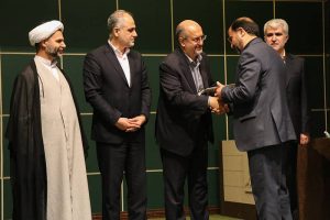  مراسم تکریم و معارفه مدیرکل پزشکی و قانونی استان گیلان برگزارشد