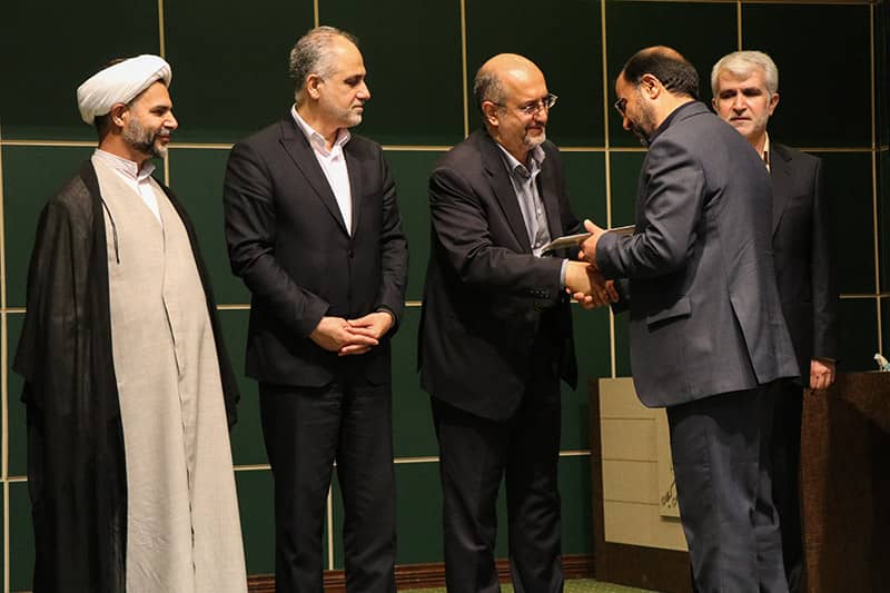  مراسم تکریم و معارفه مدیرکل پزشکی و قانونی استان گیلان برگزارشد