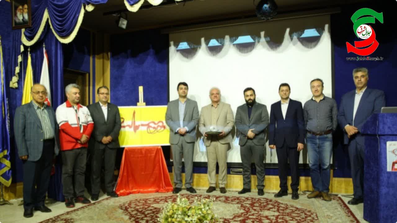 برگزاری اولین نمایشگاه هنرهای تجسمی در حوزه اهدای خون  / از چهار اثر اهدایی به  انتقال خون رونمایی شد