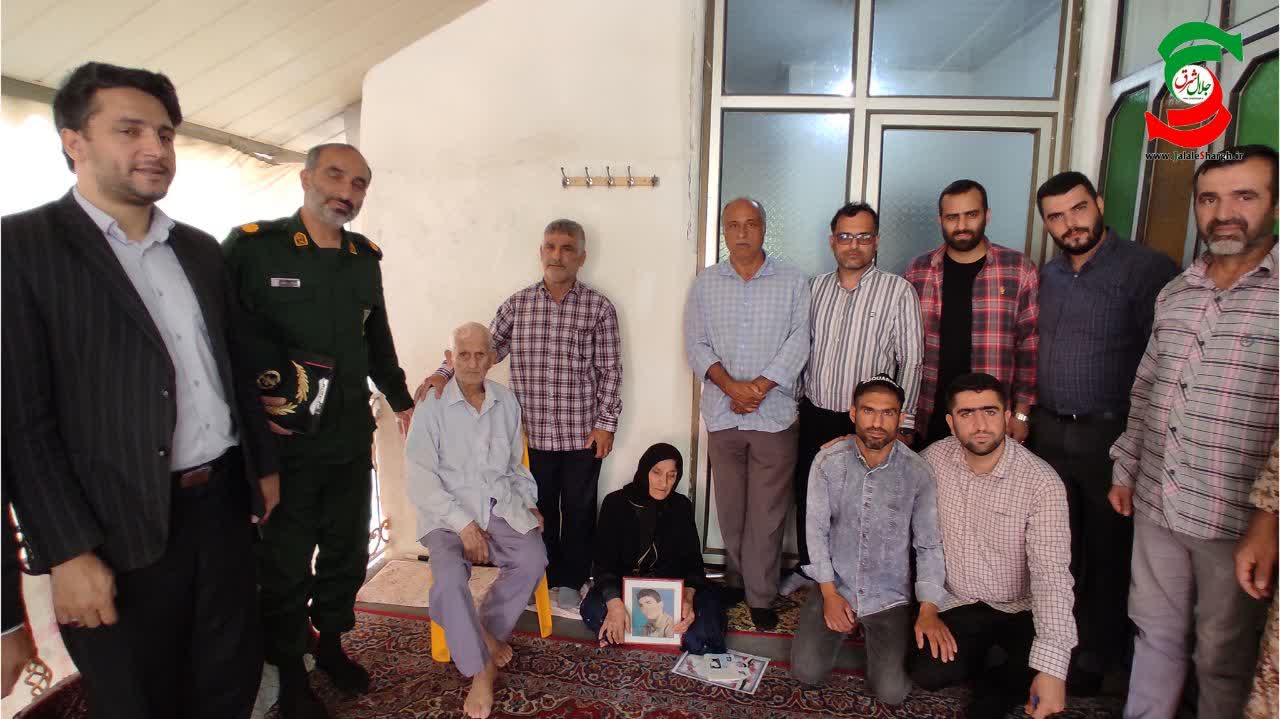 دیداربا سه خانواده شهید دفاع مقدس و مدافع حرم شهرستان آستانه اشرفیه