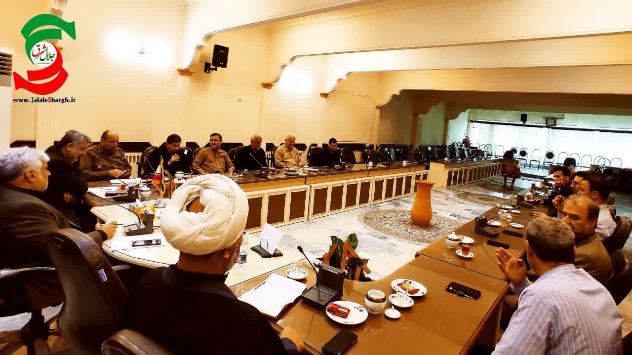 جلسه هماهنگی مداحان و ذاکرین اهل بیت در برگزاری تجمع بزرگ اربعین حسینی در آستانه اشرفیه برگزارشد