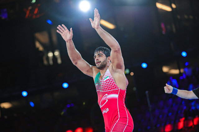 کسب اولین طلای کشتی فرنگی برای ایران ؛ ساروی مدال گرفت