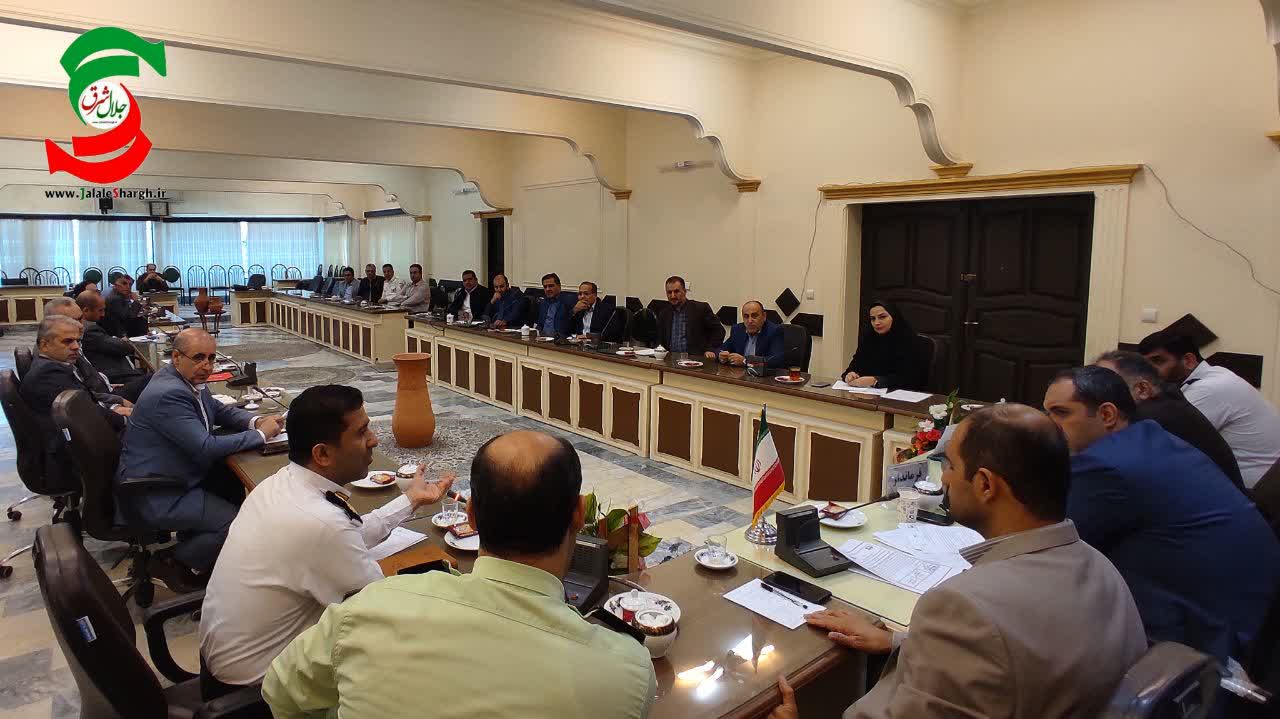 اجرای دو طرفه شدن خیابان امام خمینی (ره)با امّا و اگرها بسیار! «جان پناه» صیغه ی جدید برای کاهش پیاده رو!