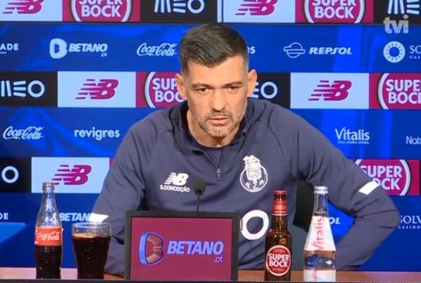 سرمربی پورتو: وقتی می گویم طارمی از چه چیزی حرف می زنم؟