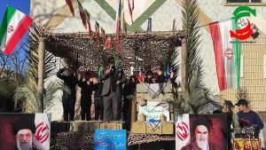 وداع دانش آموزان بندرکیاشهر با پیکر۲ شهیدگمنام+تصاویر