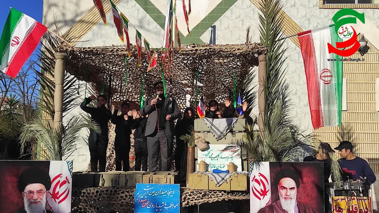 وداع دانش آموزان بندرکیاشهر با پیکر۲ شهیدگمنام+تصاویر