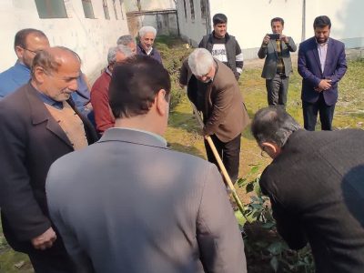 نواختن زنگ طبیعت و روز درخت کاری در آستانه اشرفیه برگزارشد