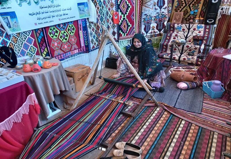 گلیم عنبران؛ تابلویی رنگارنگ از اصالت و هویت