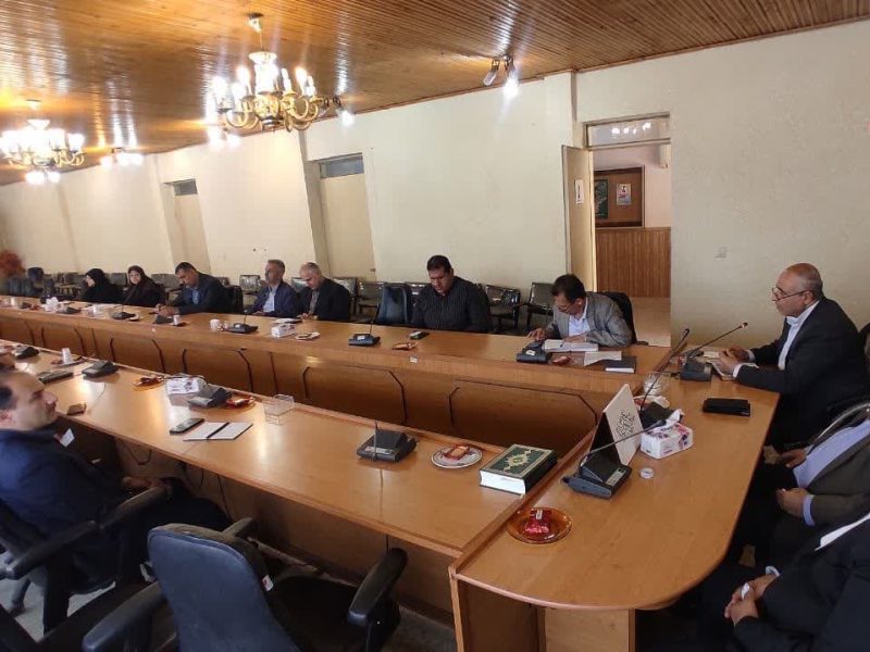 دستگاه ها درپاسداشت مقام معلم اهتمام ویژه ای داشته باشند