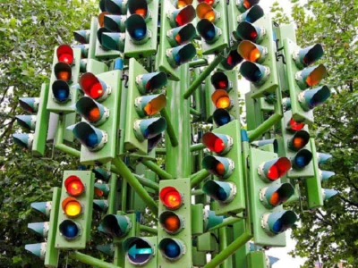 تاریخچه چراغ‌های راهنمایی و رانندگی؛ آیا به رنگ جدیدی نیاز داریم؟