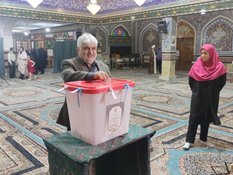 پیشتازی پزشکیان  در آستانه اشرفیه