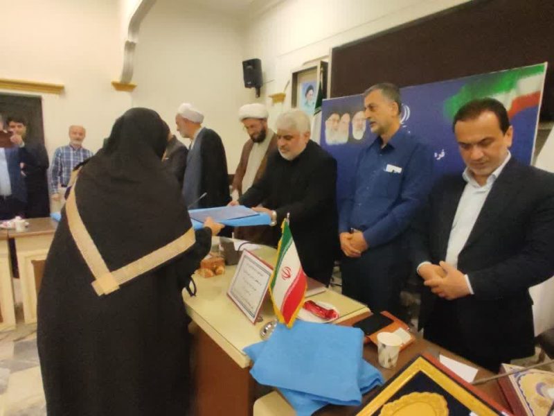 از خیرین اربعین حسینی آستانه ای تجلیل شد