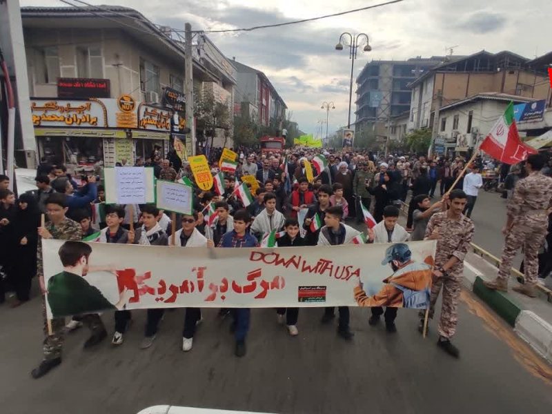 روز مبارزه با استکبار و روزدانش آموز شهر آستانه اشرفیه در قاب دوربین «جلال شرق»