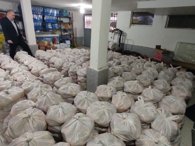 تهیه و توزیع ۶۱۰ بسته معیشتی یلدایی در آستانه اشرفیه