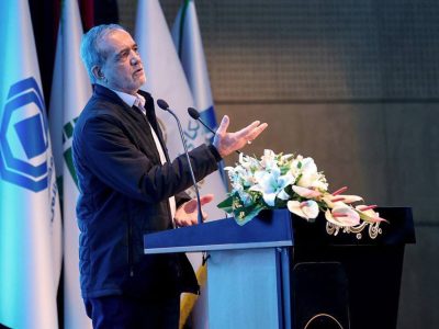 پزشکیان: در بخش دولتی زیرمیزی و سکه می‌گیرند تا عمل کنند/خدمت‌رسانی عادلانه از سوی بیمه‌های درمانی وجود ندارد