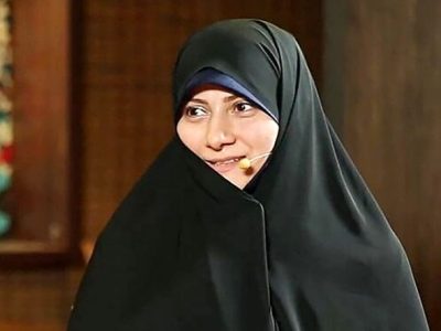 مهری طالبی دارستانی طراح کلینیک ترک بی حجابی به علت توهین به رییس جمهور اخراج شد / مهری طالبی کیست؟