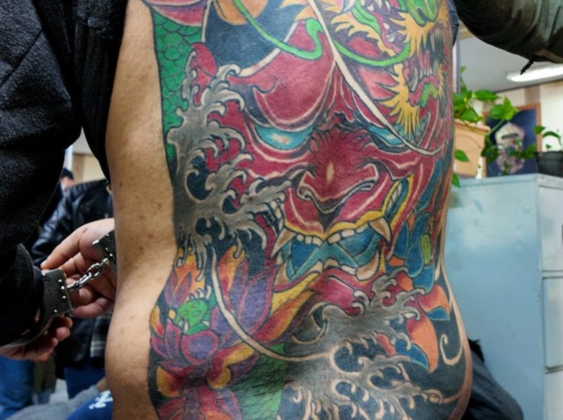 فیلم پول پارتی میلیاردی مخوف ترین دزدان مسلح تهران ! / ببینید چه ولخرجی ای با پول مردم می کنند !