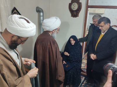 دیدار نماینده ولی فقیه در گیلان  با خانواده تنها شهید  غریب ( حسین احمد پور) در کیاشهر