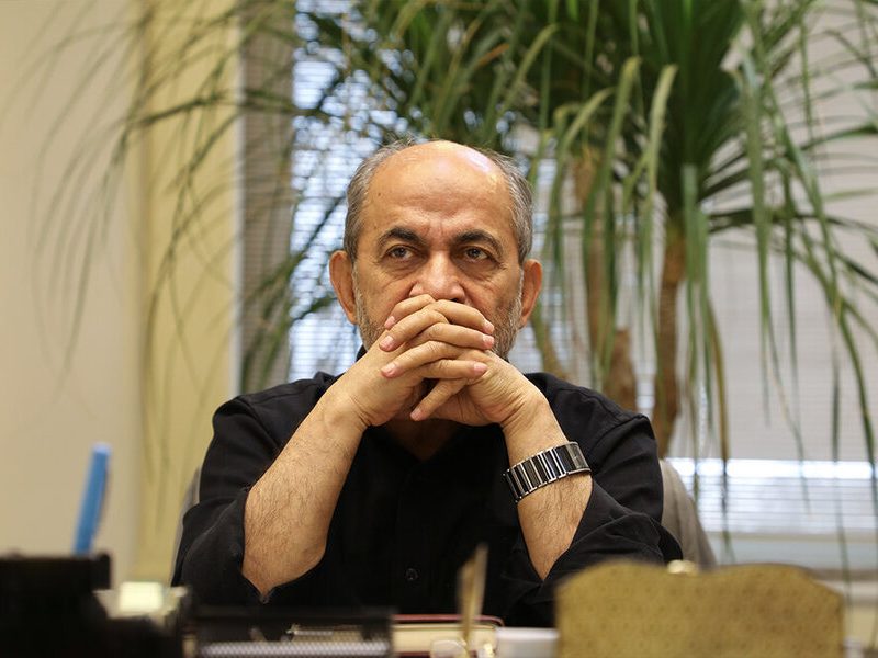 مقام اطلاعات سپاه گفت اگر نمی زدیمت رئیس جمهور می شدی! | انتقاد تند از اظهارات جنجالی رفیق بازنشسته | به خاطر دیده شدن، هزینه نسازید