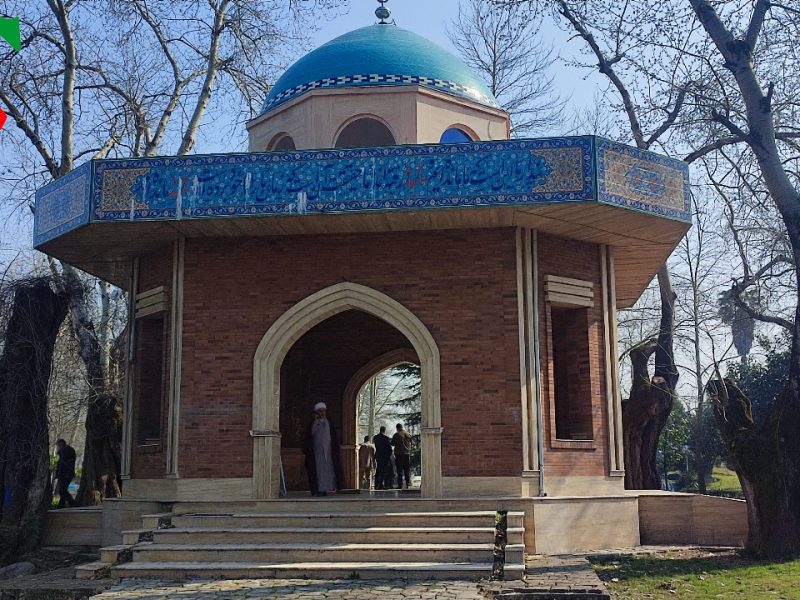 گلزار شهدای گمنام شهرستان آستانه اشرفیه گلباران شد