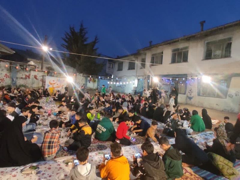 «افطاری ساده» در دبستان باقرالعلوم آستانه اشرفیه برپاشد