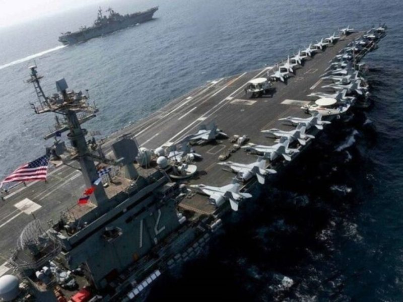 بلومبرگ: وزیر دفاع آمریکا دستور اعزام نیروهای بیشتر به خاورمیانه را صادر کرد / ناو کارل وینسون پس از اتمام رزمایشهای خود در منطقه هند و اقیانوس آرام به خاورمیانه خواهد رسید / استقرار ناو هواپیمابر هری اس. ترومن در منطقه تمدید شد / سخنگوی پنتاگون: حضور غیرمعمول دو ناو هواپیمابر، تکرار نمایش قدرتی است که سال گذشته دولت بایدن انجام داد