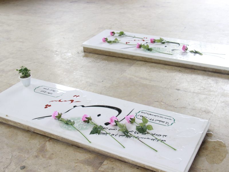 مزار شهدای گمنام آستانه اشرفیه گلباران شد